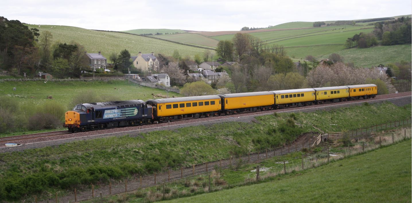 Borders railway test train in May 2015 - image 1
